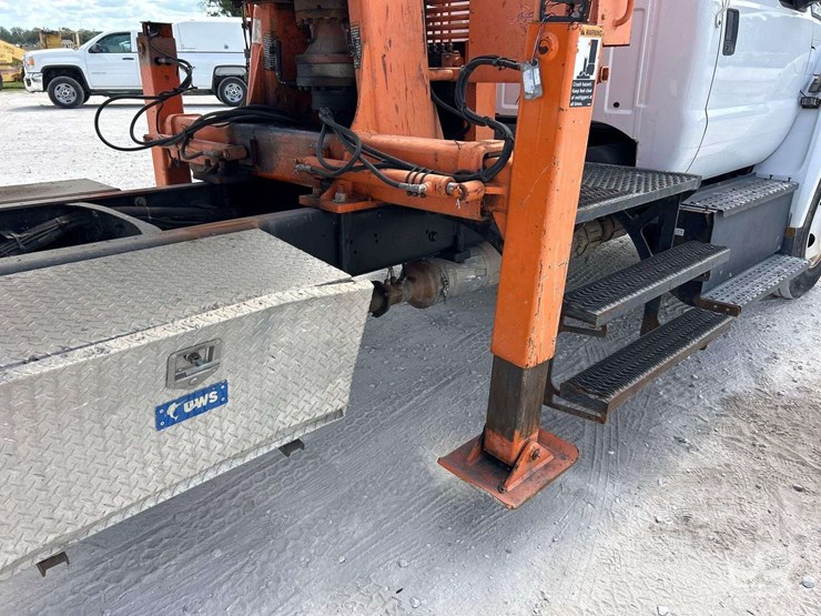 2017-ford-f750-image-25