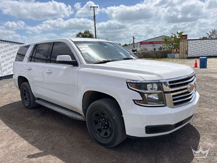 2020-chevrolet-tahoe-image-1