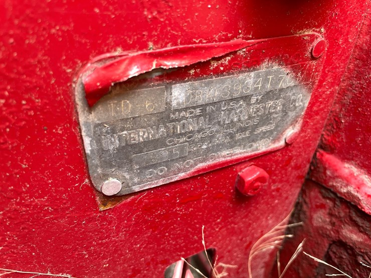 #4087-•-international-antique-dozer-image-36