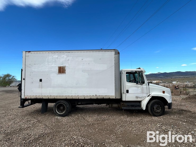 2000-freightliner-fl50-image-4