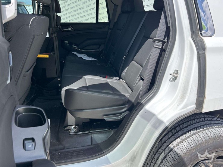 2018-chevrolet-tahoe-image-17
