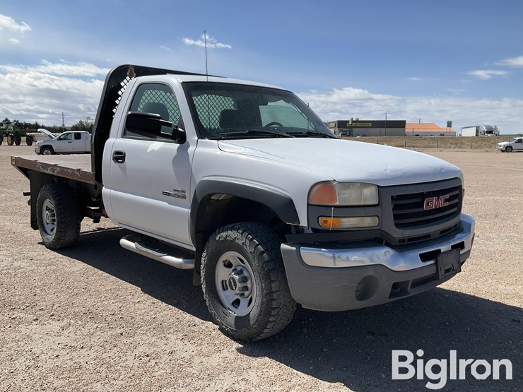 2005-gmc-sierra-1500-image-3