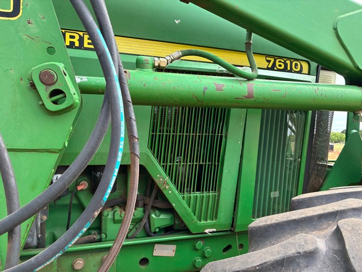 2000-john-deere-7610-image-7