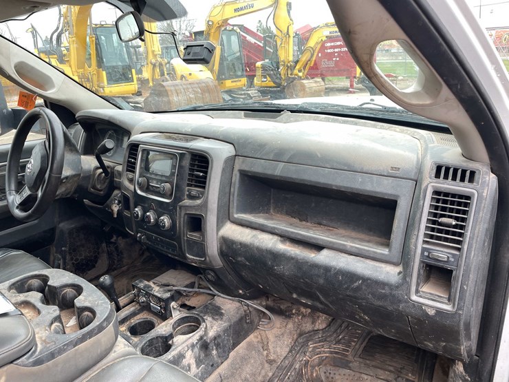 2015-dodge-ram-3500-image-78