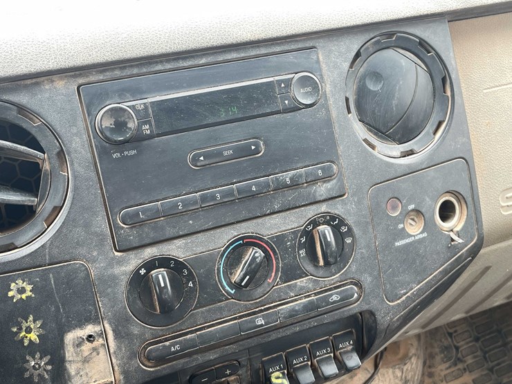 2008-ford-f550-xl-image-109