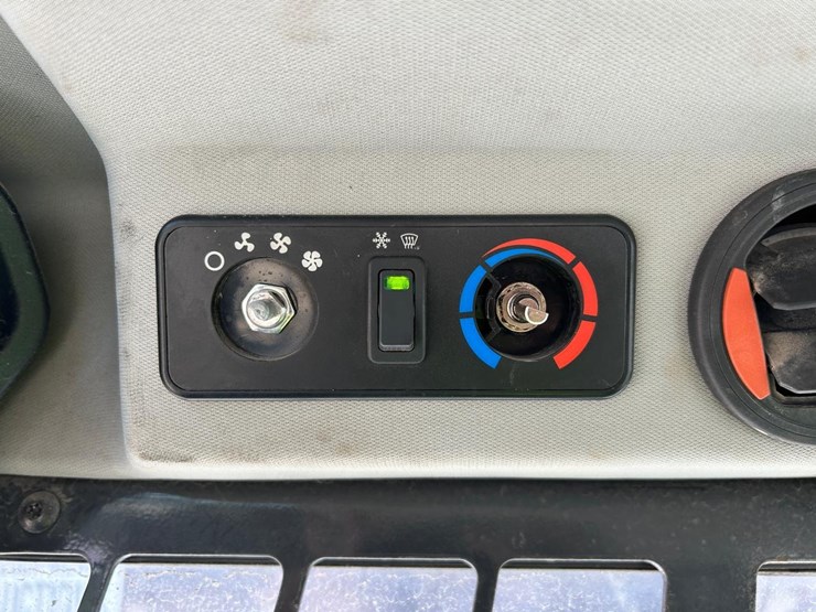 bobcat-t76-image-26