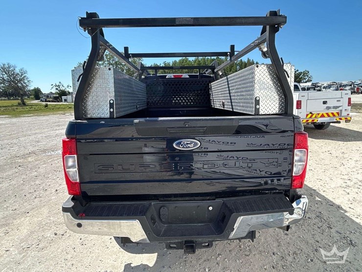 2022-ford-f250-image-34