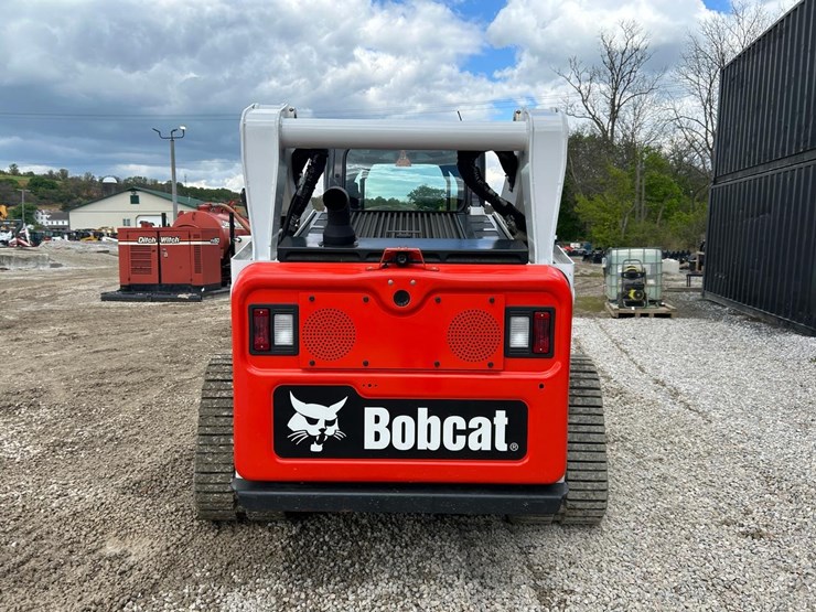 2023-bobcat-t770-image-3