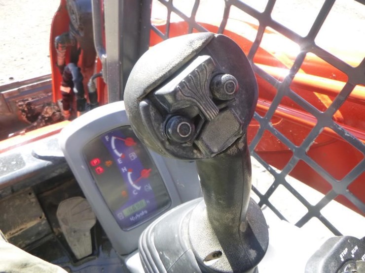 2021-kubota-svl75-2-image-24