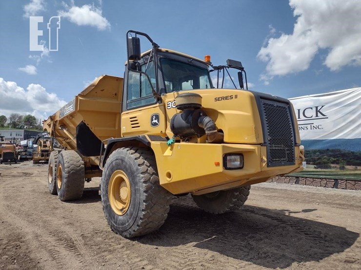 deere-300d-image-42
