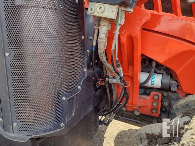 2021-kubota-m7-132-image-25