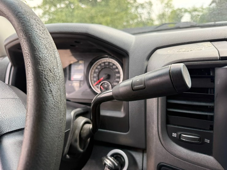 2016-dodge-1500-image-41