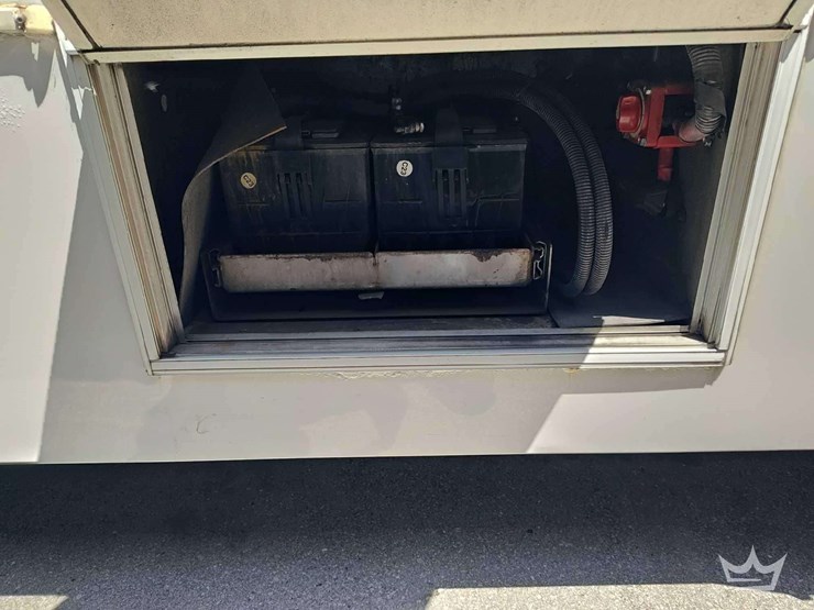 2017-ford-e450-image-12