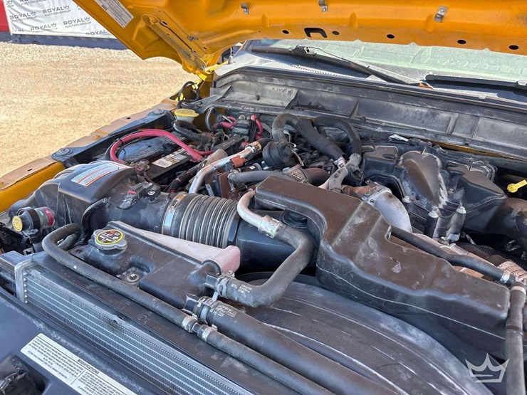 2014-ford-f550-image-8