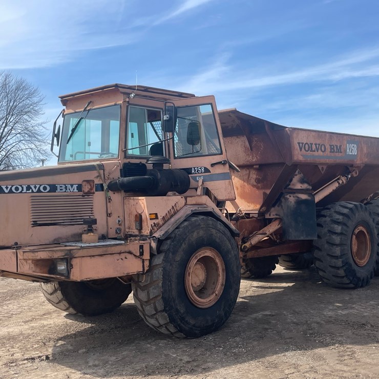 VOLVO A25B