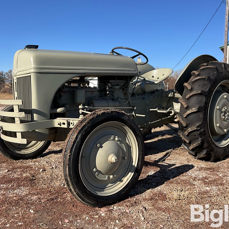 1941 FORD 9N