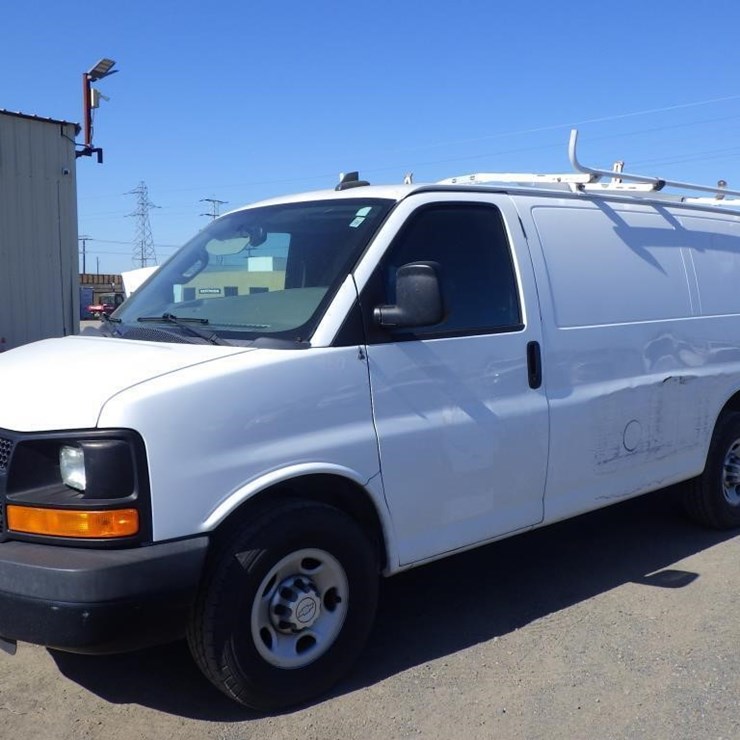 2016 CHEVROLET EXPRESS 2500