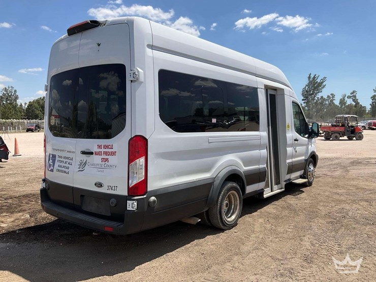 2019-ford-transit-image-3