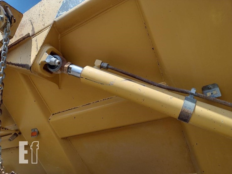 deere-300d-image-30