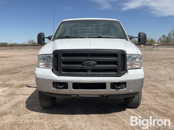 2005-ford-f250-xlt-image-2