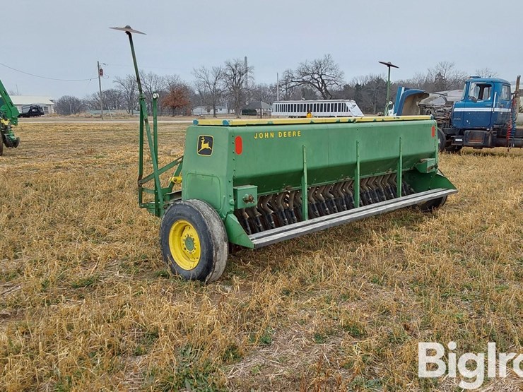 john-deere-8250-image-7