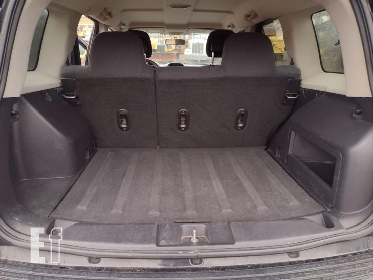 2012-jeep-patriot-sport-image-13