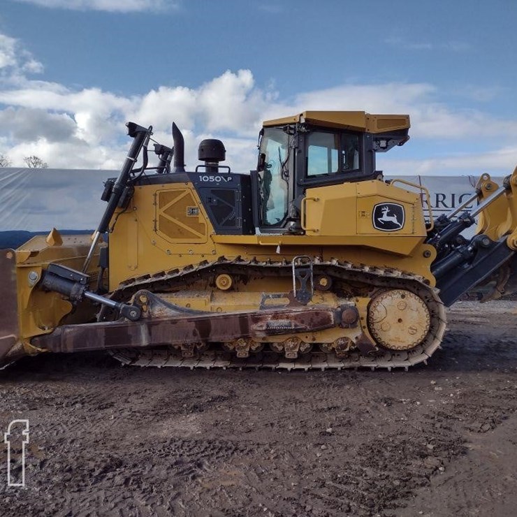 DEERE 1050 P-TIER