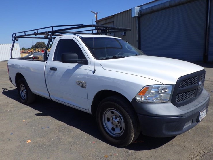 2019-dodge-1500-image-2