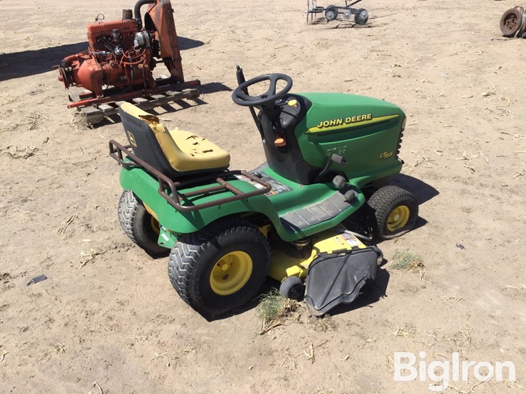 john-deere-lt166-image-5