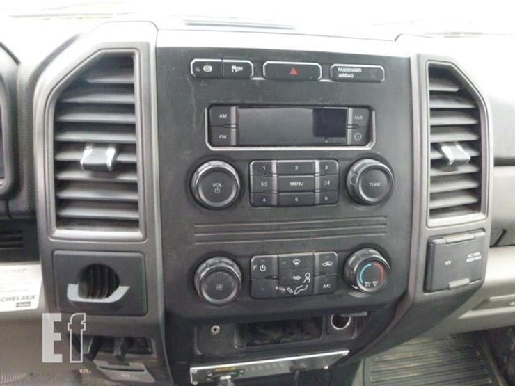 2017-ford-f550-image-9