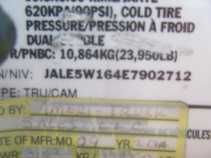 2014-isuzu-nqr-image-24