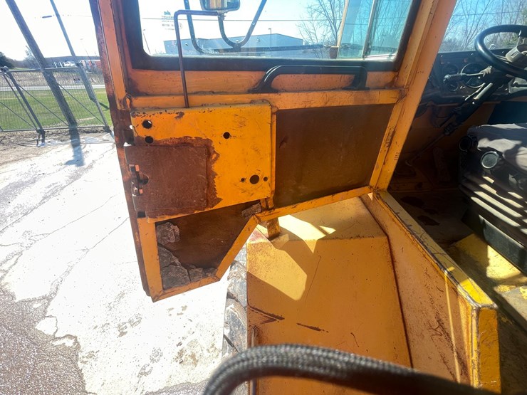 1993-volvo-a25c-image-79