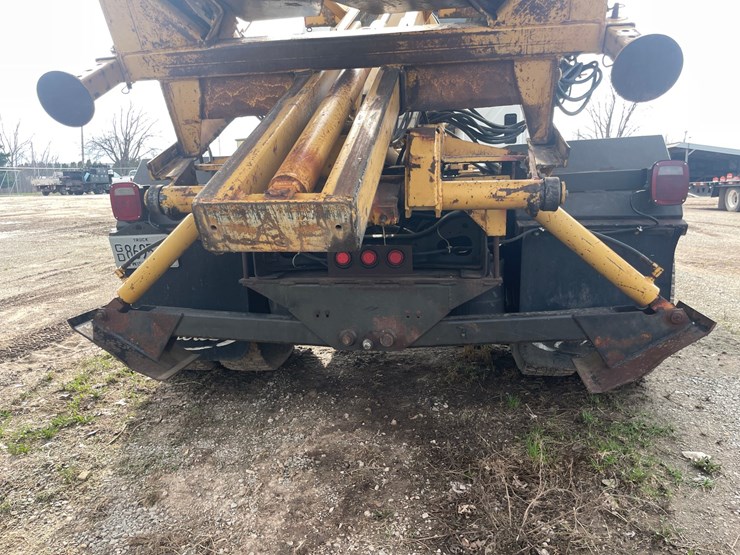 #4020-•-2004-international-truck-with-tree-spade-(has-wi-title)-image-35
