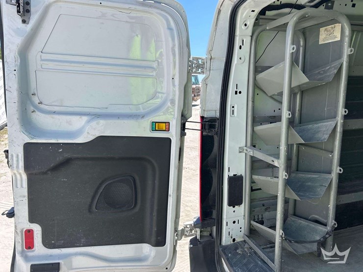 2017-ford-transit-image-18