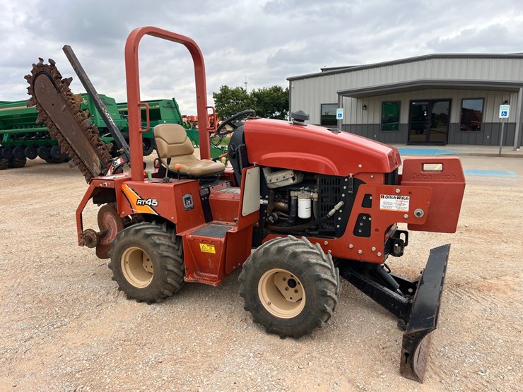 2018-ditch-witch-rt45-image-3