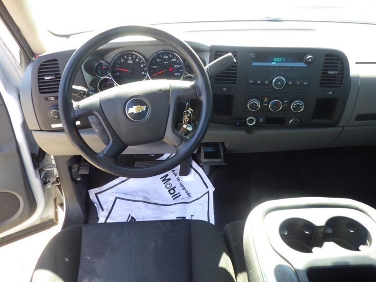 2012-chevrolet-2500hd-image-7