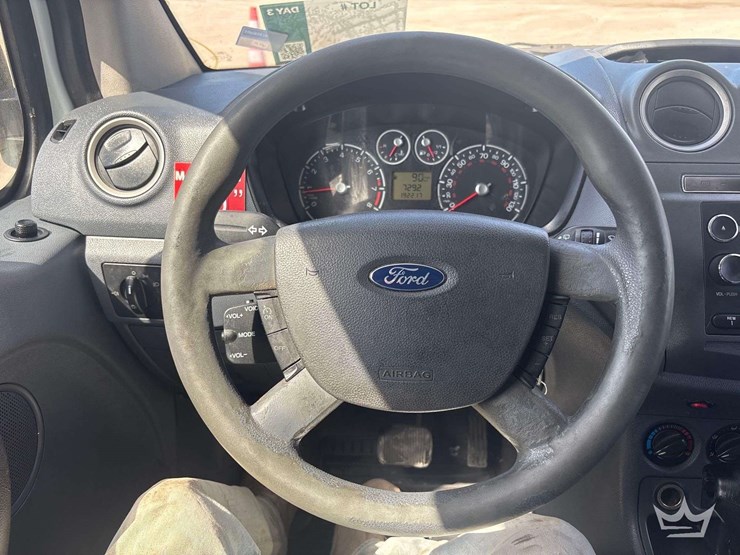 2013-ford-transit-connect-image-14