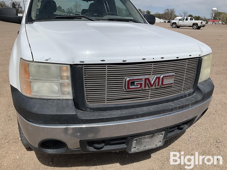 2007-gmc-sierra-1500-image-9