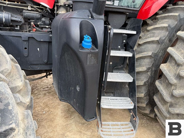 2018-case-ih-magnum-310-image-32