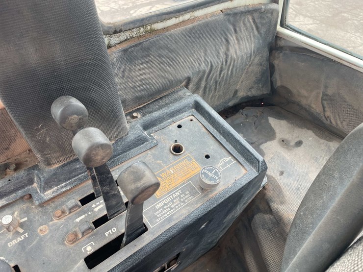#4063-•-case-tractor-image-81