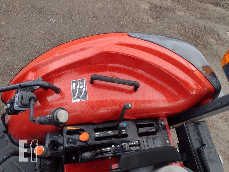 2013-case-ih-farmall-110a-image-7