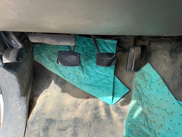 1999-ford-f350-image-43