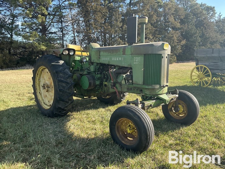 1959-john-deere-730-image-3