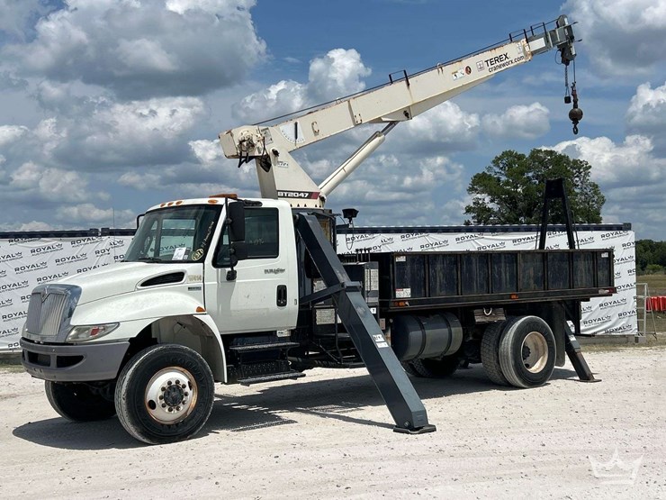 2014-international-durastar-4300-image-1