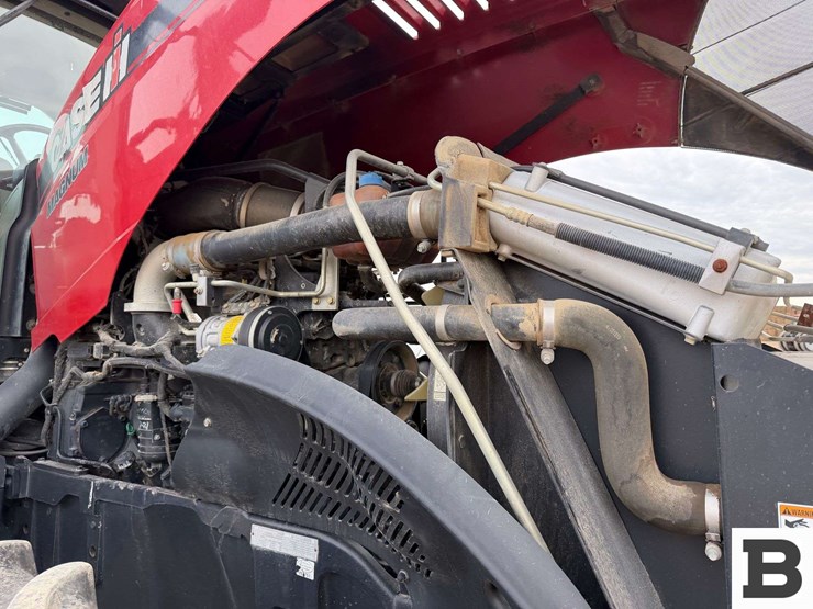 2018-case-ih-magnum-310-image-17