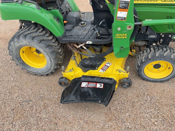 2006-john-deere-2305-image-7