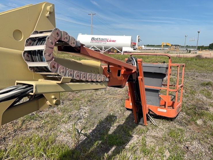 jlg-e400ajp-image-9