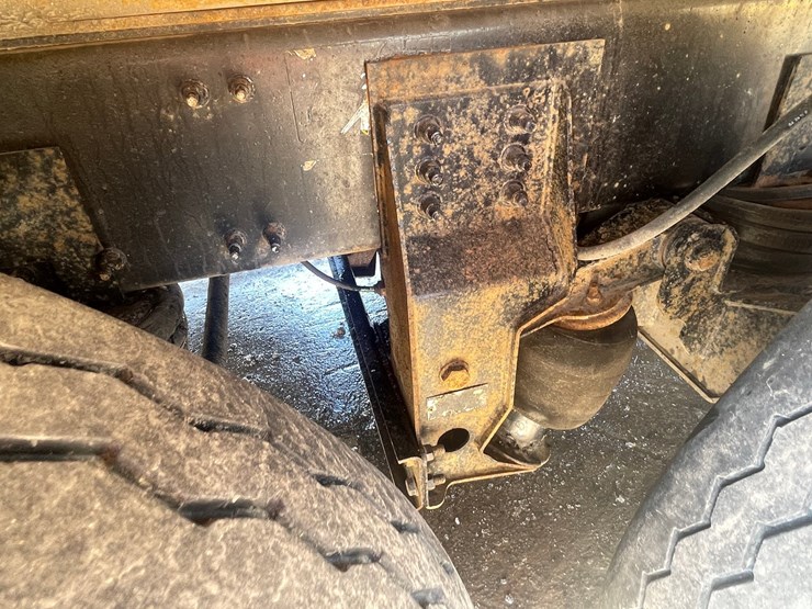 2013-mack-granite-104fr-image-67