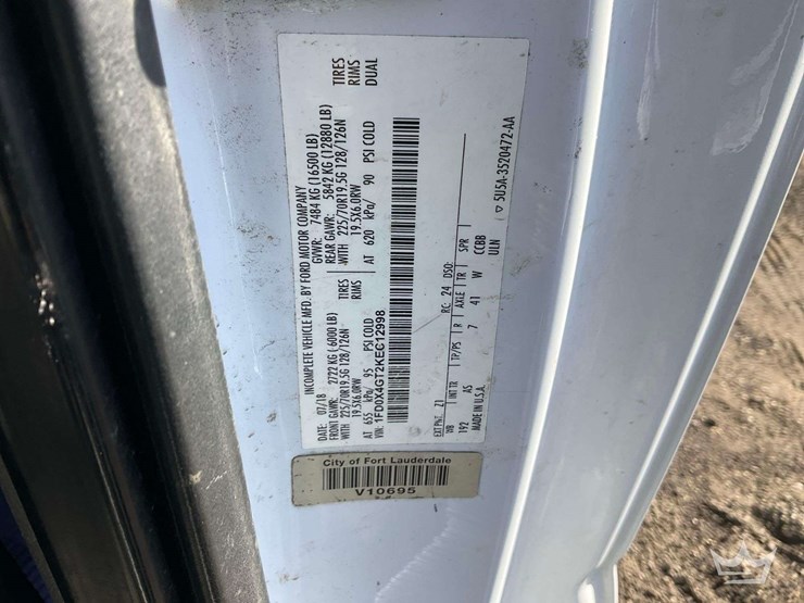 2019-ford-f450-image-5