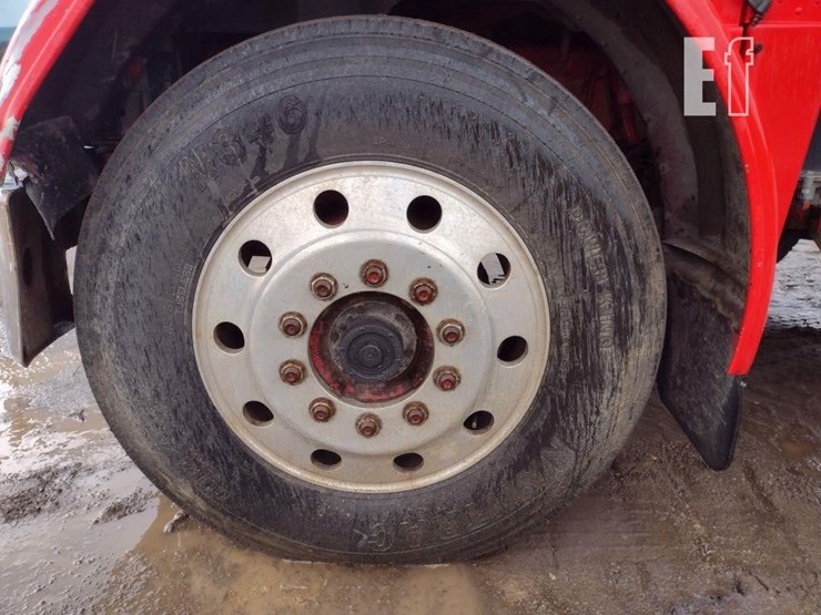 1993-peterbilt-379-image-26